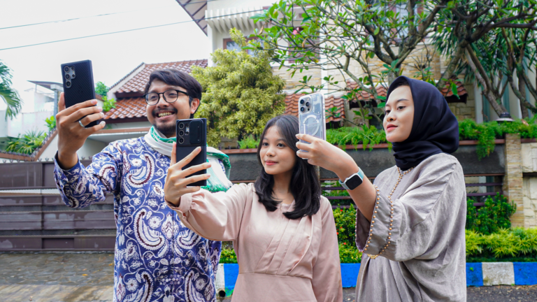 Bukber jadi Ajang Pamer Smartphone Baru?Percantik Smartphone Lama Kalian dengan 3 Tips Ini!