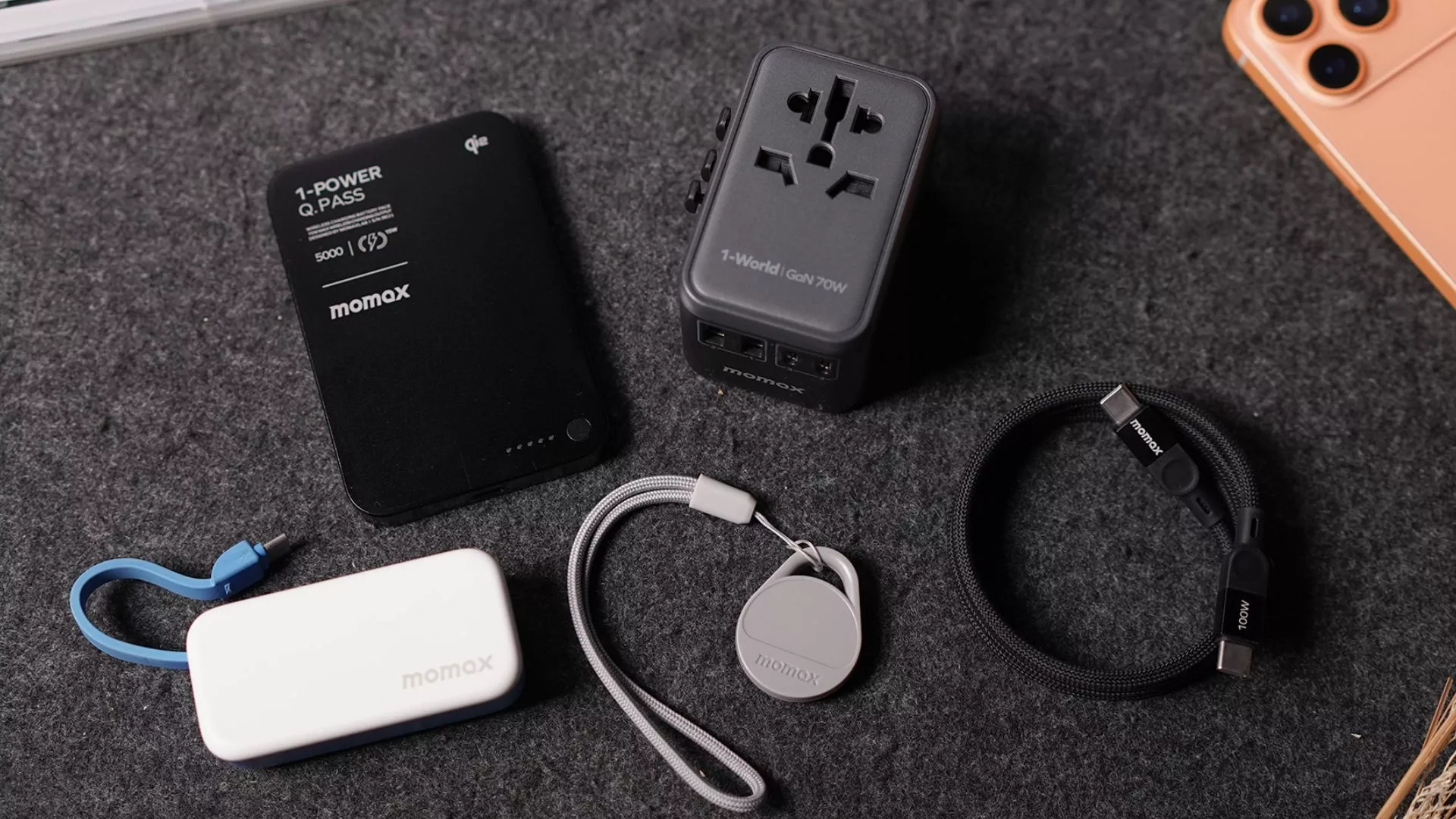 Checklist Aksesori Travel 2025 dari Momax untuk Liburan Akhir Tahun